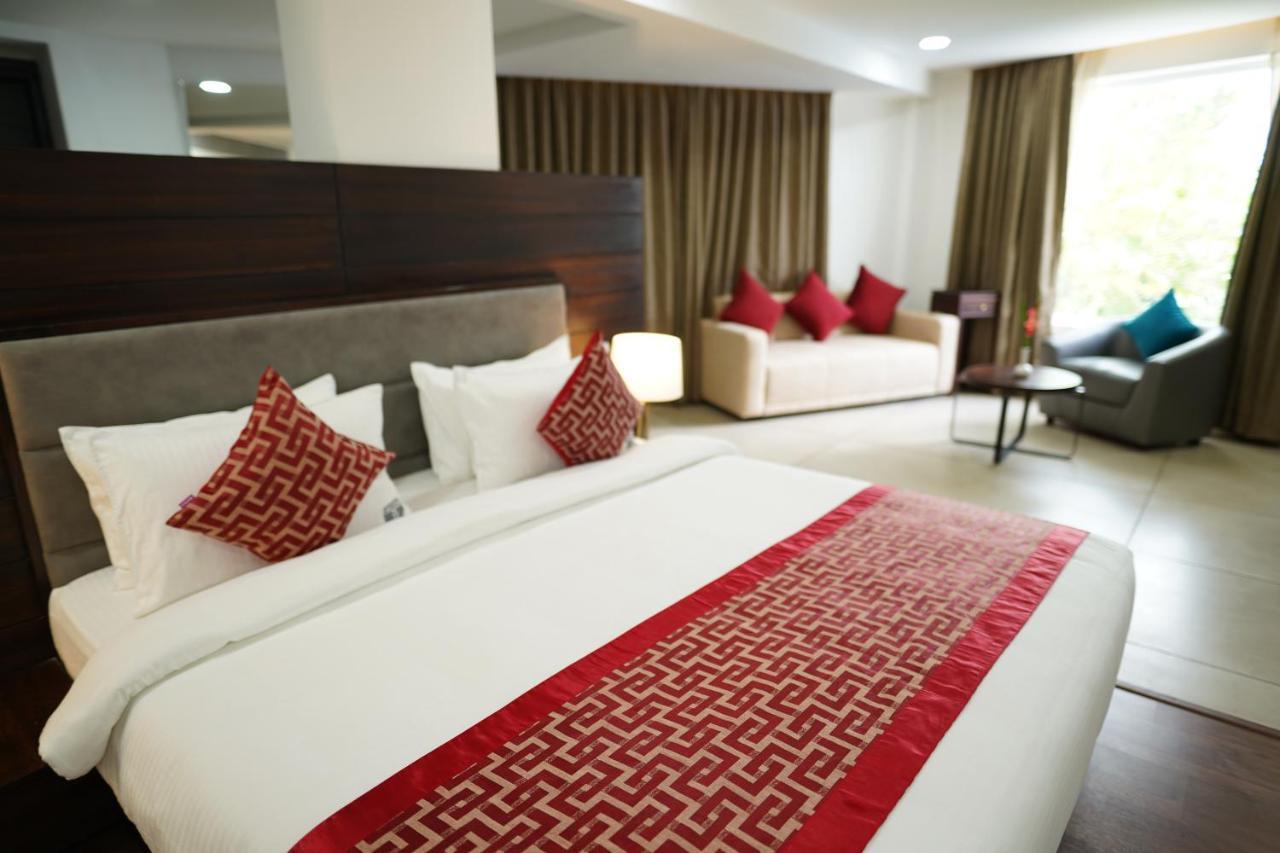 The Terrace By Ladder Mgd By Citrine Hotel Thiruvananthapuram Exterior photo