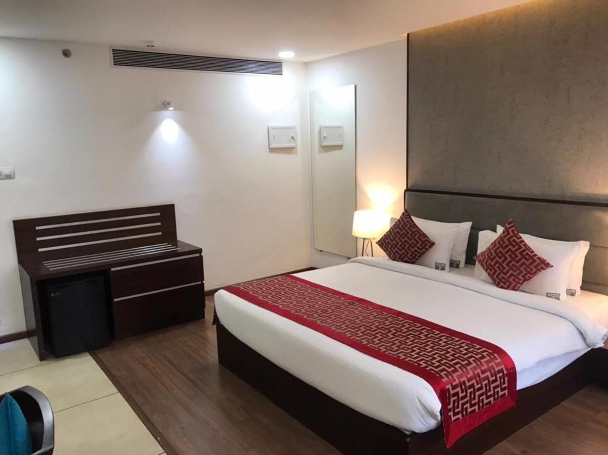 The Terrace By Ladder Mgd By Citrine Hotel Thiruvananthapuram Exterior photo