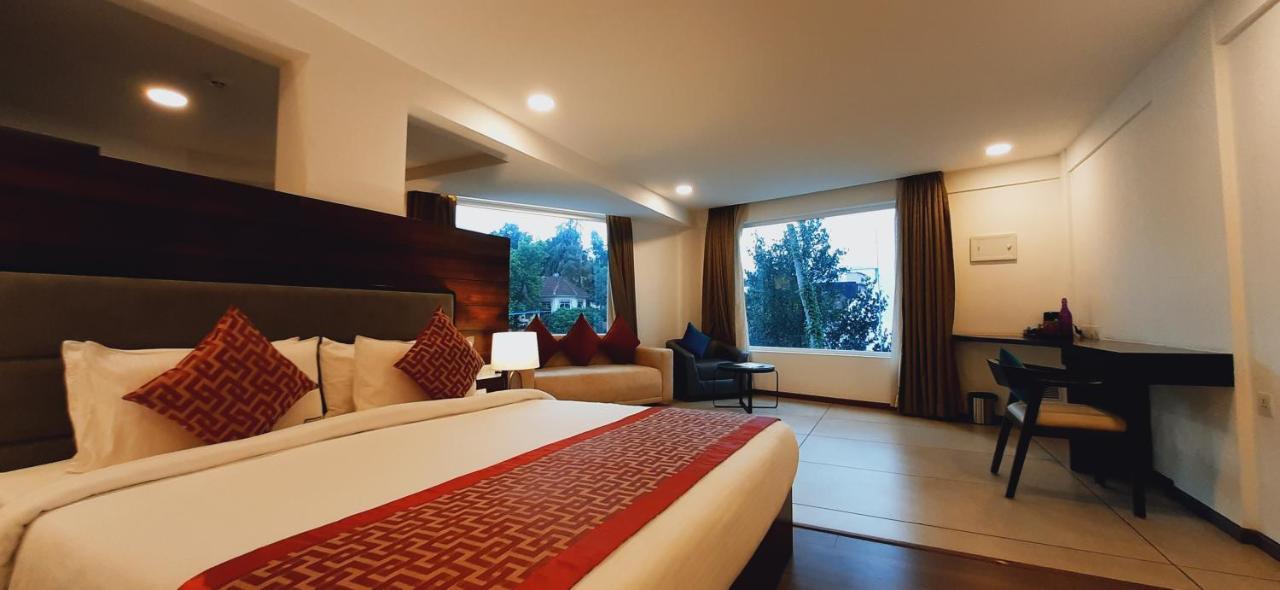 The Terrace By Ladder Mgd By Citrine Hotel Thiruvananthapuram Exterior photo