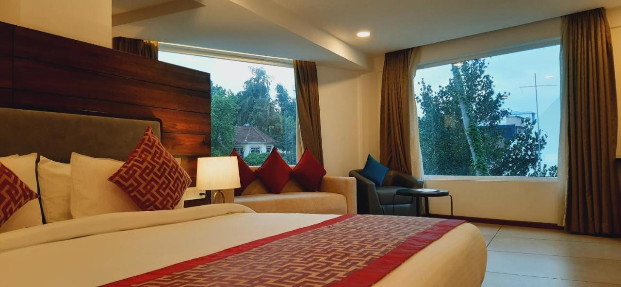 The Terrace By Ladder Mgd By Citrine Hotel Thiruvananthapuram Exterior photo