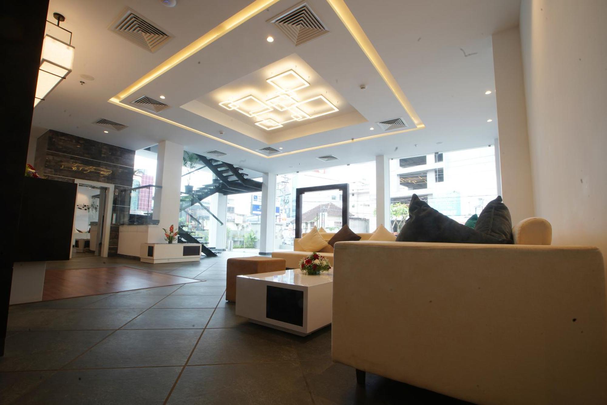 The Terrace By Ladder Mgd By Citrine Hotel Thiruvananthapuram Exterior photo