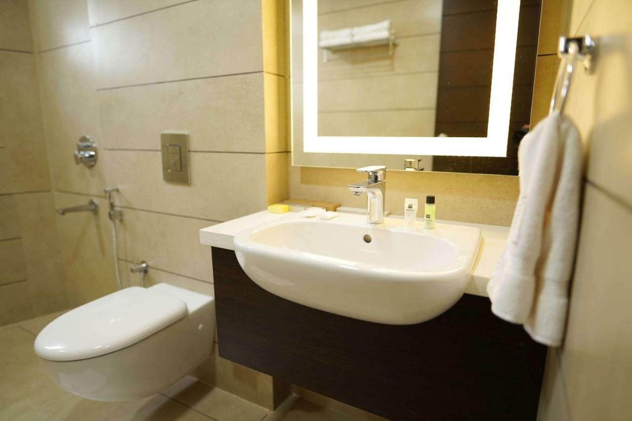 The Terrace By Ladder Mgd By Citrine Hotel Thiruvananthapuram Exterior photo