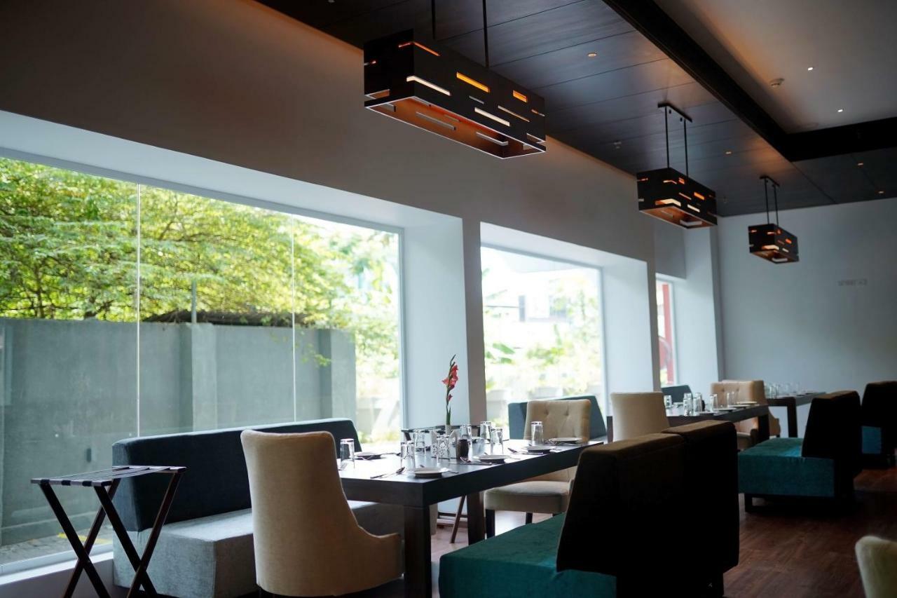 The Terrace By Ladder Mgd By Citrine Hotel Thiruvananthapuram Exterior photo